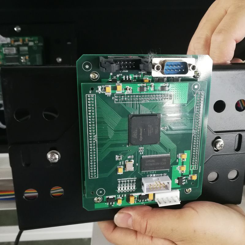 AI搭載ゴマ色選別機、最大18トン/時。